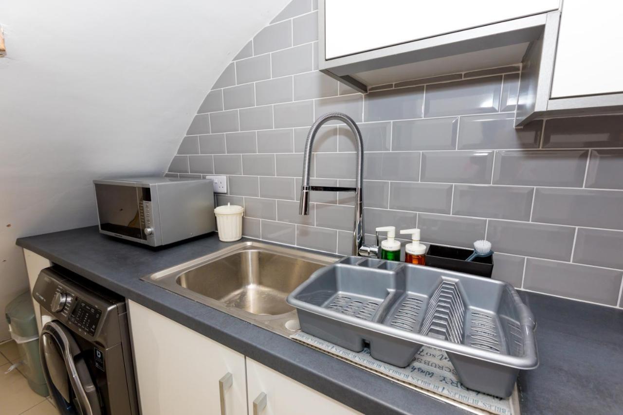 Comfortable Stay In Shirley, Solihull - Room 3 ภายนอก รูปภาพ